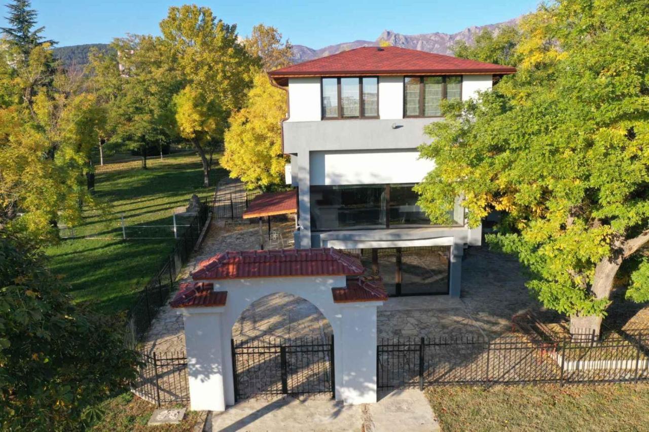 GRANDE SPA DELUXe STUDIOS Sliven Exterior foto