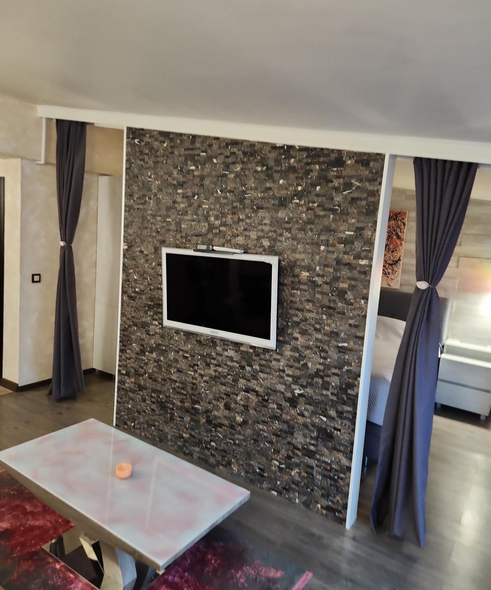 GRANDE SPA DELUXe STUDIOS Sliven Exterior foto